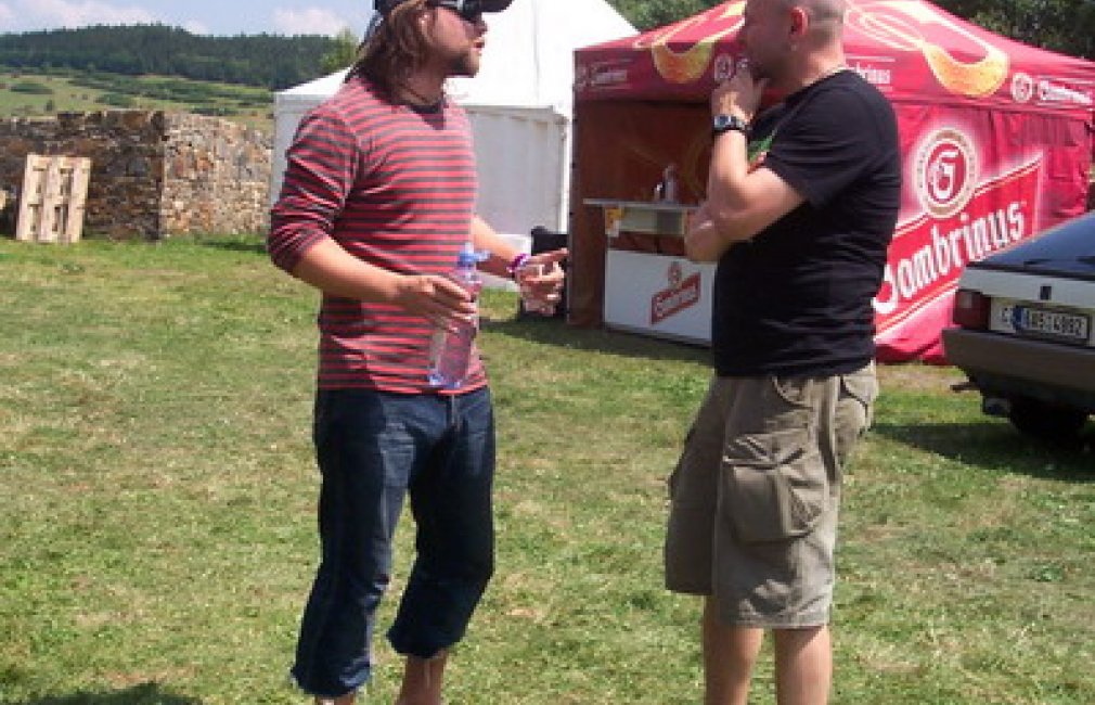 100_3200.jpg