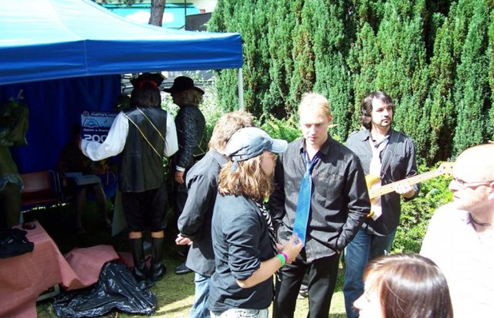 kv_02.jpg