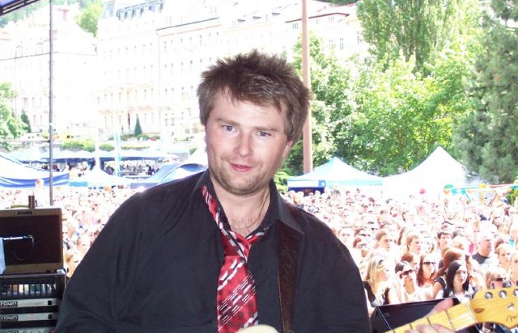 kv_06.jpg